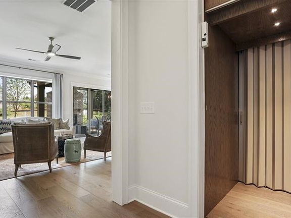 3rd image of 4164 Avid Park Dr NE #4