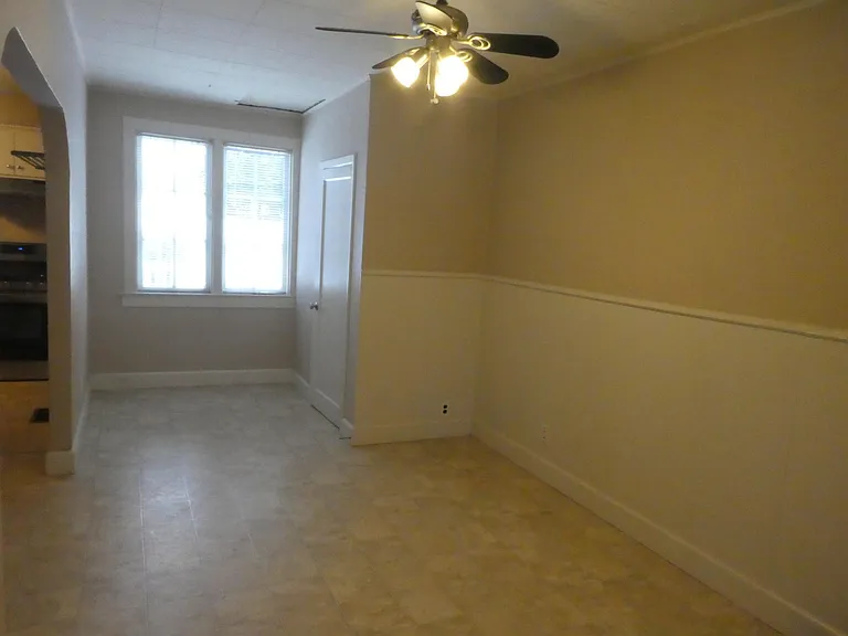 2333 SE Tacoma St — Photo 4