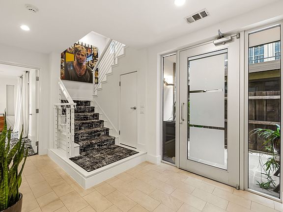 4th image of 4023 Bowser Ave