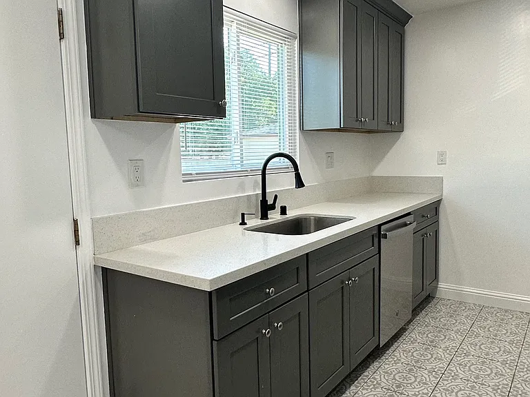 3609 Peckham Ave — Photo 12