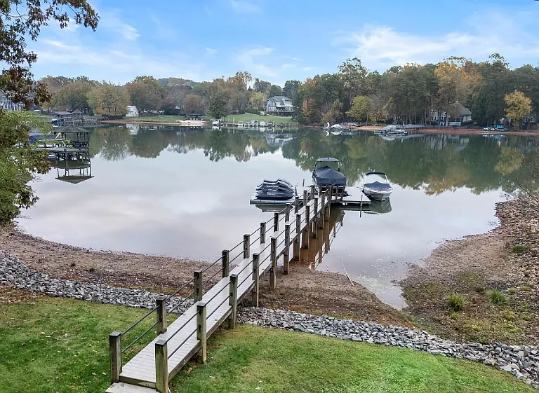 175 Woodstream Cir — Photo 33