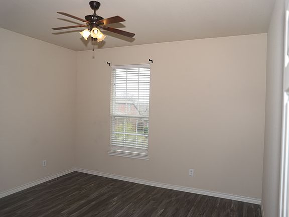 5th image of 1126 Twilight Dr