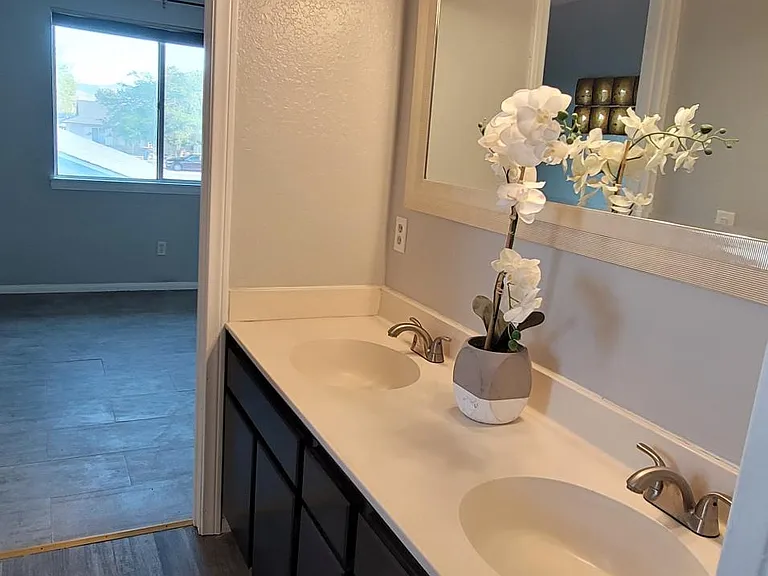 21250 Laguna Rd #5 — Photo 27