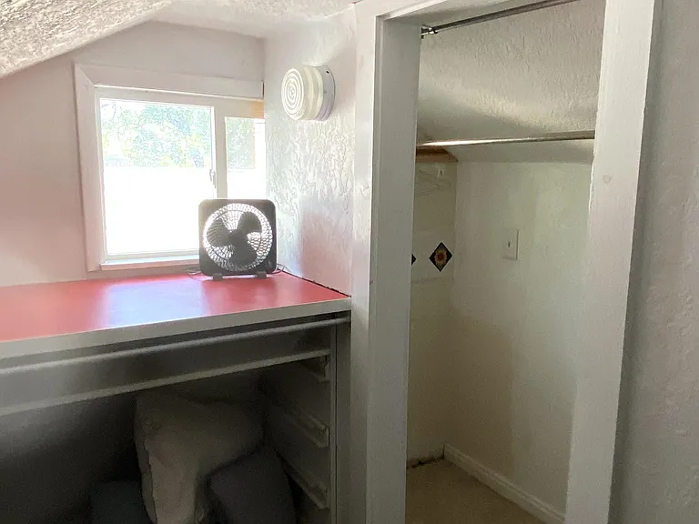 234 S Johnson Ave — Photo 26