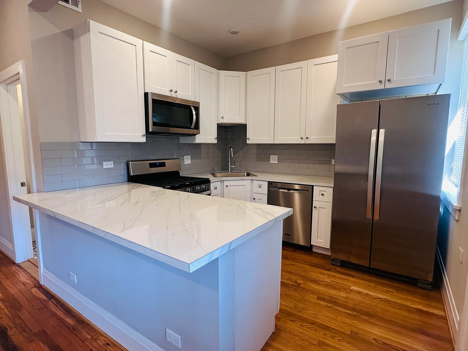 4 bed, 1400 sqft, $2,495 — Photo 1