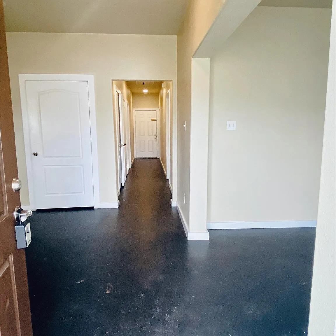 3 bed, 3.0 bath, 1510 sqft, $1,575 — Photo 2