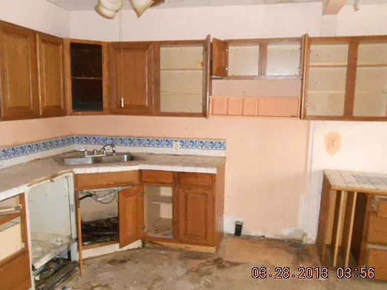 2410 Crown Point Ave #MAIN — Photo 7