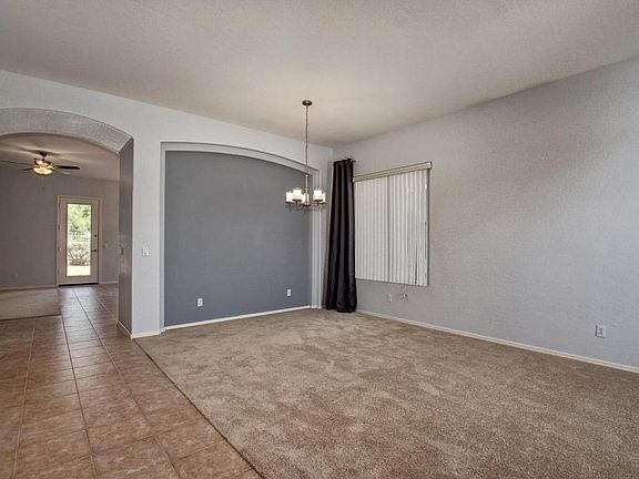 4th image of 676 W Myrtle Dr