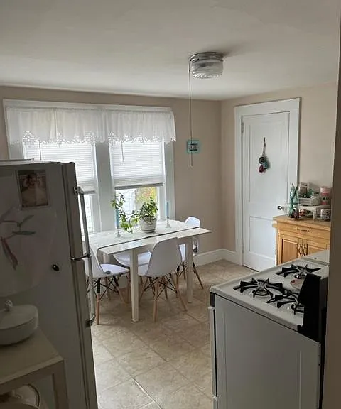 15 Lincoln Ave #2 — Photo 8