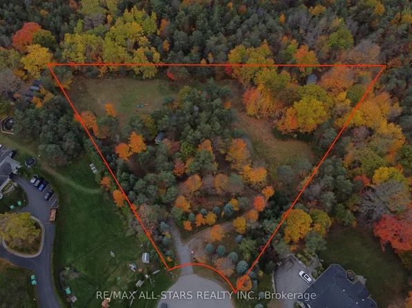 26 Cranborne Chase, Whitchurch Stouffville, ON L4A 0C6