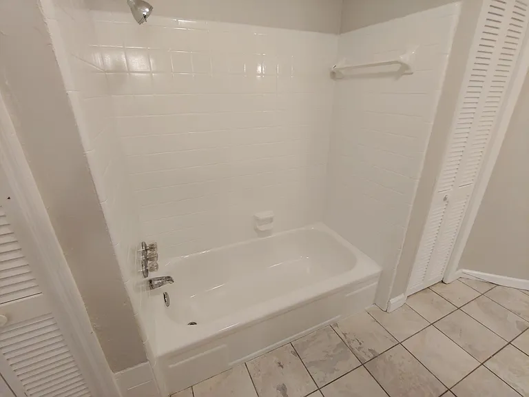 3693 Donovan Dr #B — Photo 27