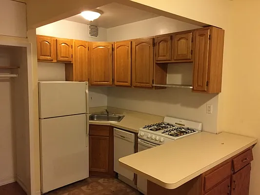 Rented by Sheila M Apfel, LREB | media 33