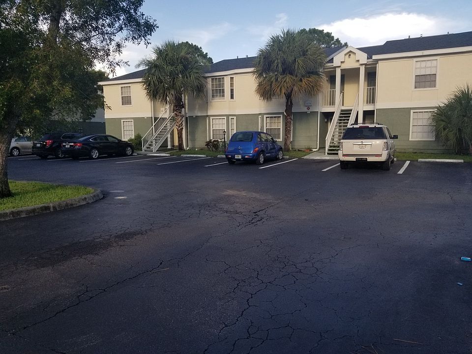 2nd image of 1377 Wildwood Lakes Blvd Unit 8