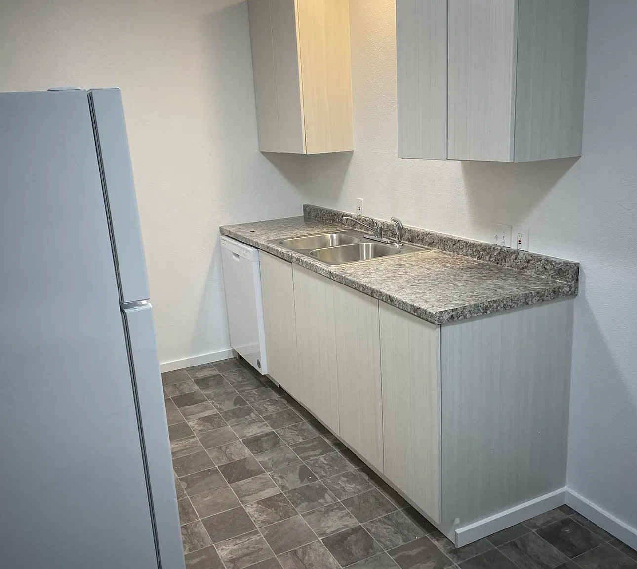 1019 Lafayette St — Photo 3