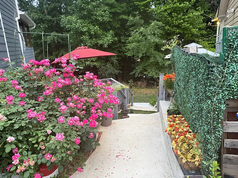 5011 Millers Gln #B — Photo 10