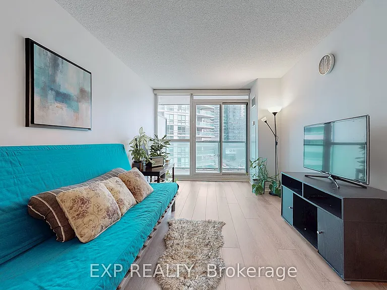 25 Lower Simcoe St #1106 — Photo 10