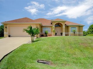 157 Patio St, Lehigh Acres, FL 33936