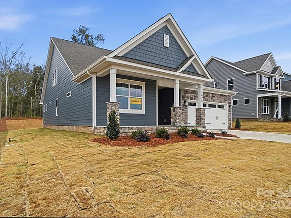 3rd image of 1426 Crooked Stick Dr