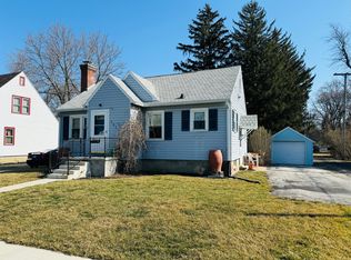 705 N 2nd St, Kentland, IN