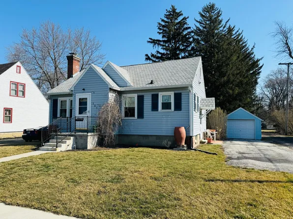 705 N 2nd St, Kentland, IN 47951
