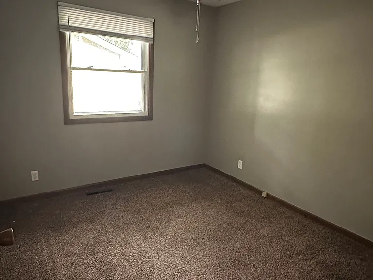 1100 Cold Spring Rd — Photo 14