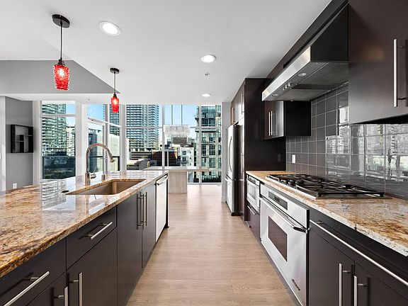 3rd image of 1262 Kettner Blvd #1002