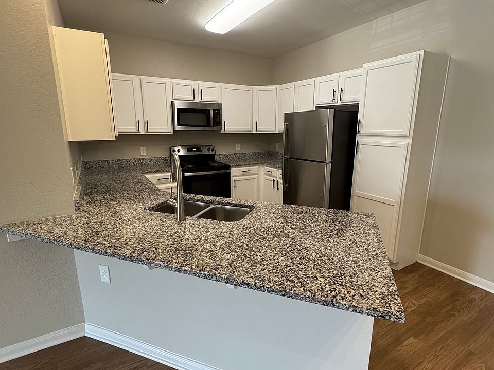 1st image of 472 Houston Ridge Dr #813