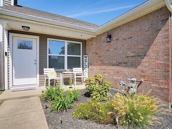 2nd image of 5902 Crossfield Dr