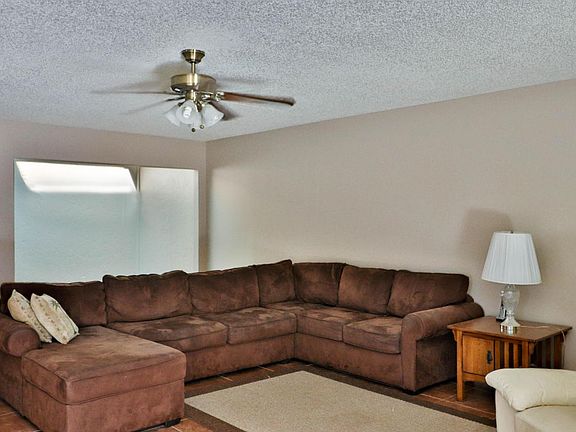 2nd image of 25233 S Saddletree Dr