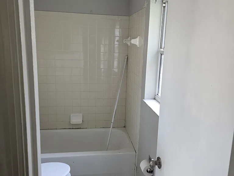 104 Wildwood Ave — Photo 6
