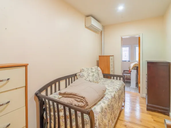 1390 Troy Avenue image 13 of 38