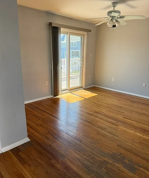 9102 Amherst Ave #B5 — Photo 4