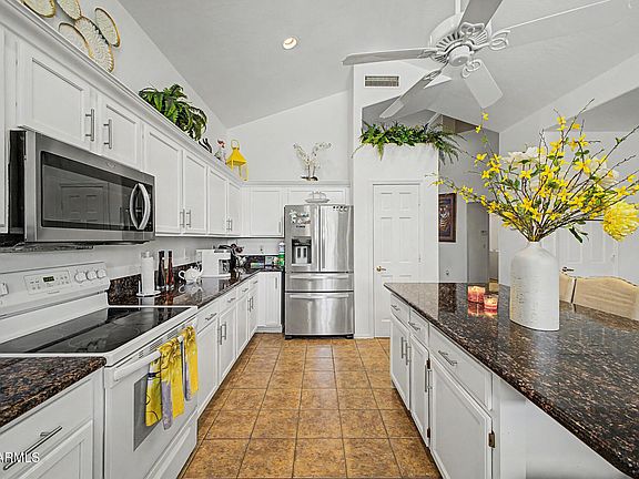 5th image of 10529 W MAGNOLIA Street