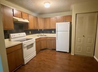 67 Canterbury Ct, Piscataway, NJ 08854
