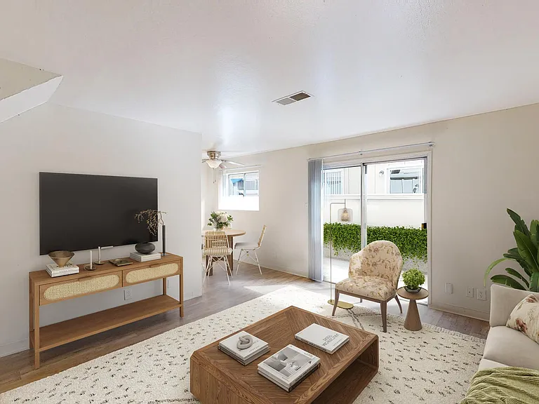Bay Terrace — Photo 1