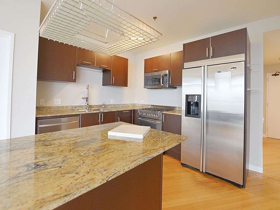 1st image of 510 W Erie St #1102