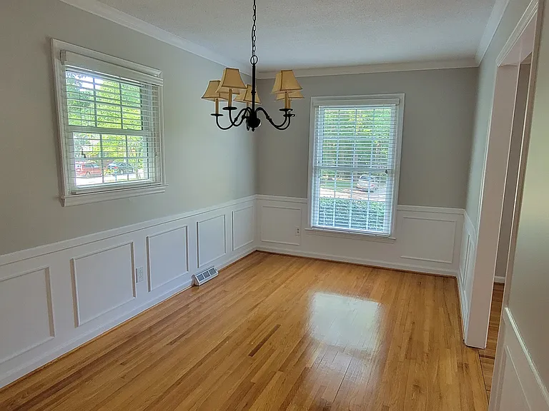 1318 Beechdale Dr — Photo 25