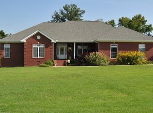 325 Mellow Ln, Martin, TN 38237