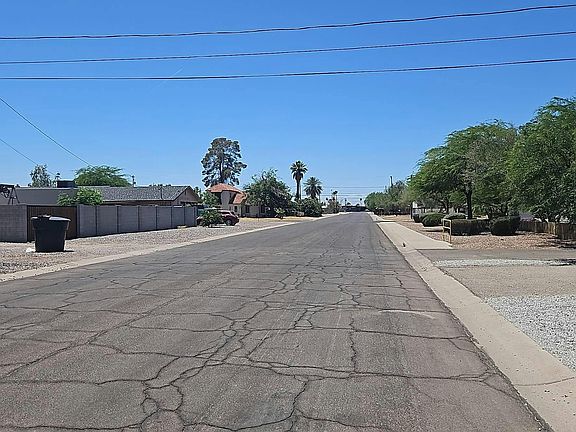 4th image of 1006 N Arbor Ave