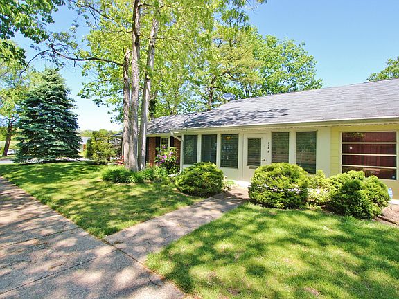 2nd image of 112A Edinburgh Ln #1001