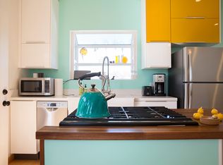 1141 N Benton Way #B, Los Angeles, CA 90026