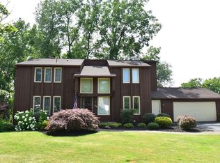 29 Misty Pine Rd, Fairport, NY 14450