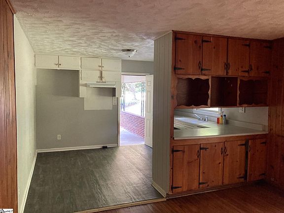 5th image of 575 Wildwood Dr