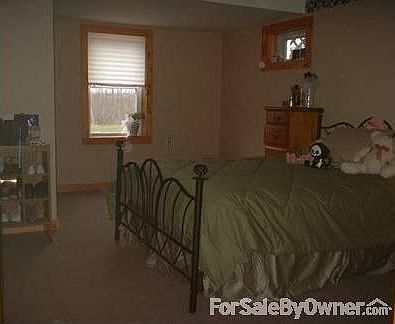 Master towards bath w/shower & closet