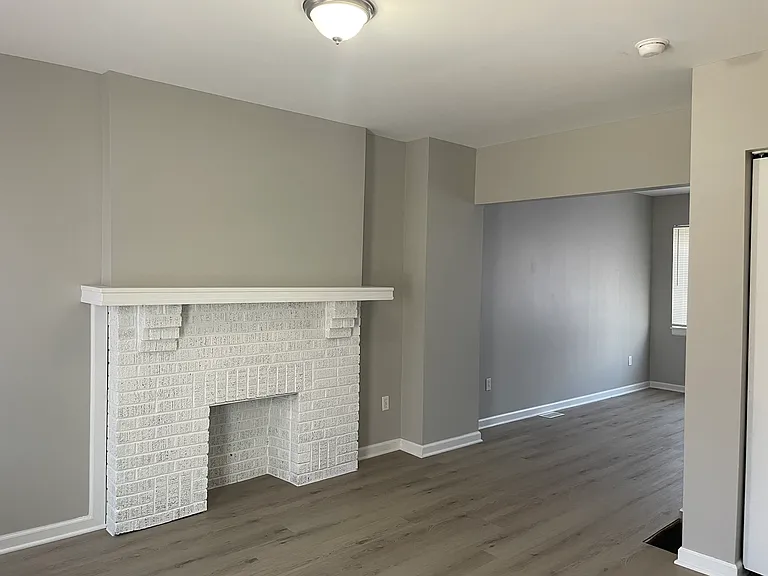 111 E 9th Ave — Photo 3