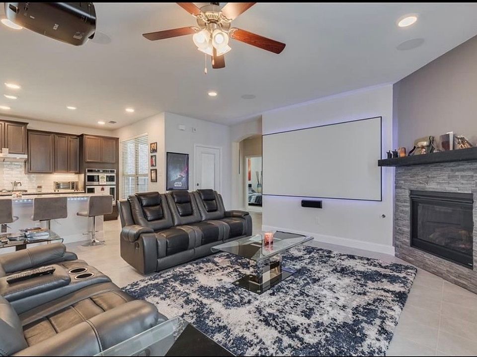 1st image of 7217 Willow Thorne Dr