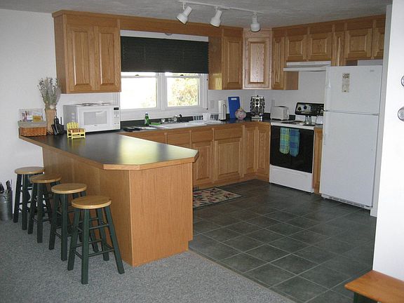 Kitchen & Breakfast Nook