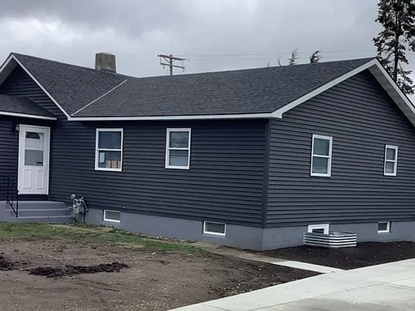 508 20th St NW, Faribault, MN 55021