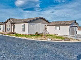 490 Lily St, Richland, WA 99352