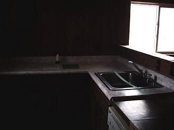 2nd image of 524 Elizabeth St